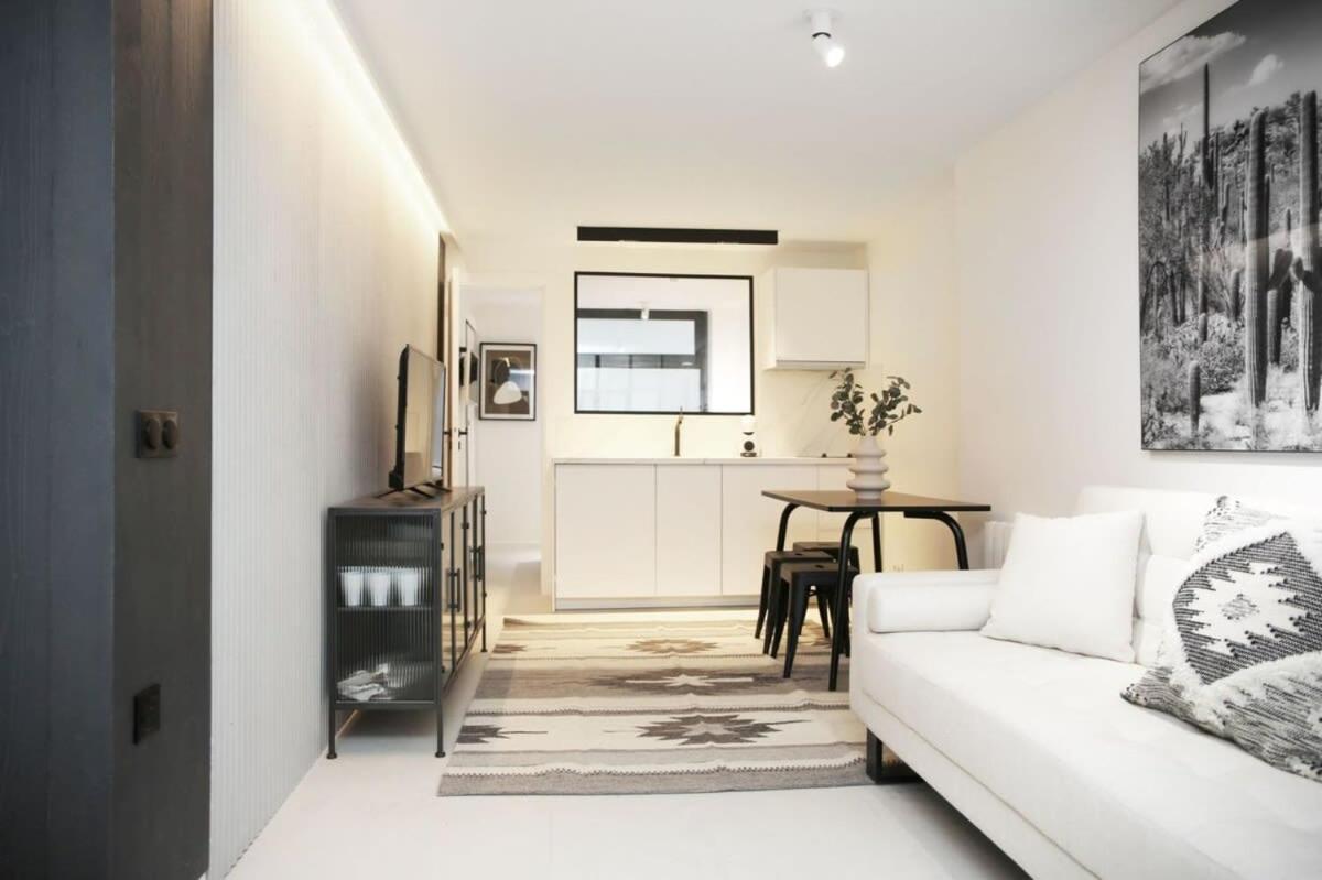 Logement Ideal En Famille - Porte Du Marais - 6P - Flat-Guest Paris Bagian luar foto